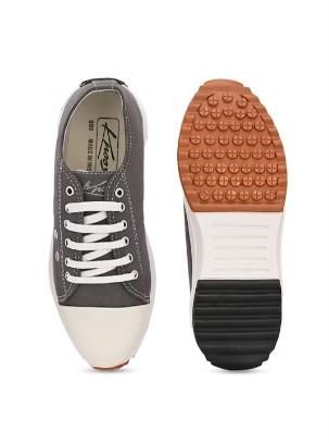 Men Lightweight Comfort Insole Contrast Sole Canvas Sneakers