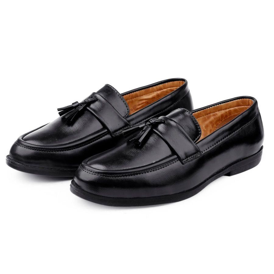 Dunzo Mens Loafer shoes slipon Black Color